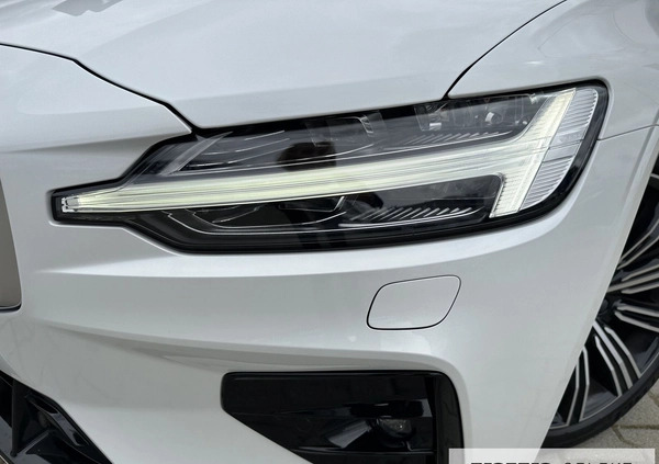 Volvo S60 cena 154900 przebieg: 31561, rok produkcji 2020 z Łapy małe 466